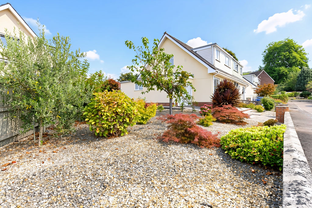 Side Garden- click for photo gallery